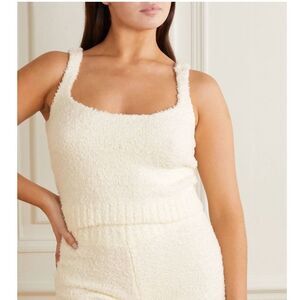 NWOT SKIMS pullover sweater tank, ivory, round neck Kim Kardashians brand
